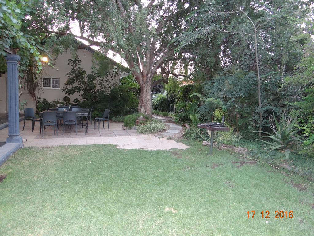 La Paix Guesthouse Beaufort West Kültér fotó