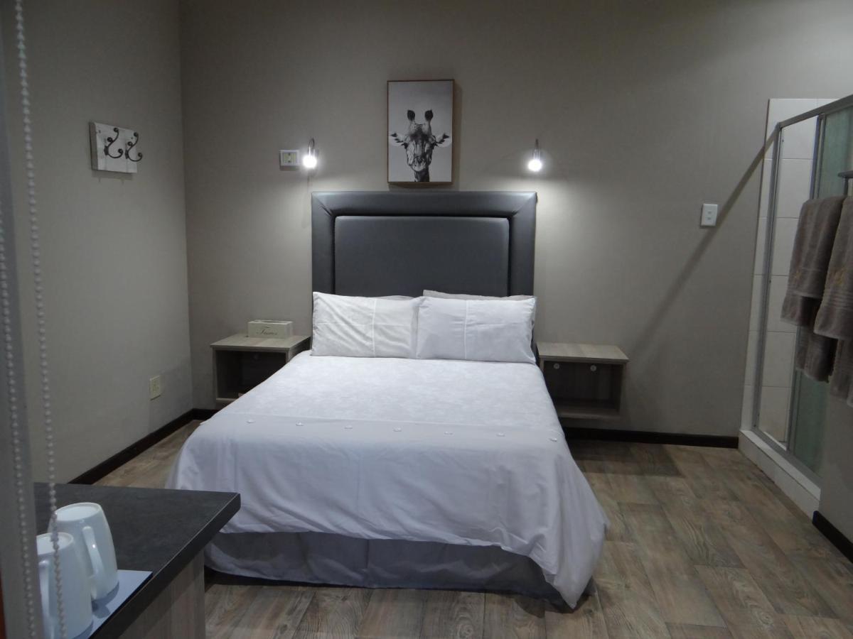 La Paix Guesthouse Beaufort West Kültér fotó
