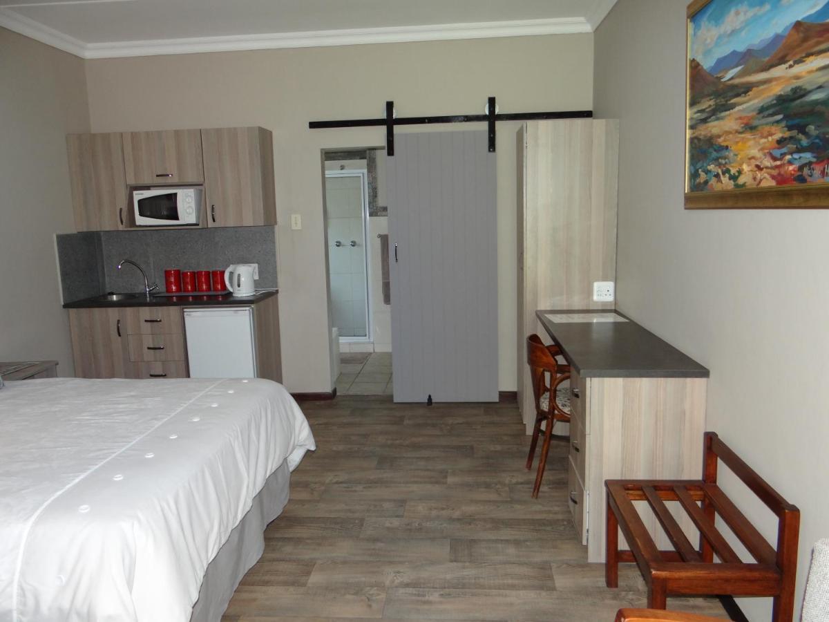 La Paix Guesthouse Beaufort West Kültér fotó