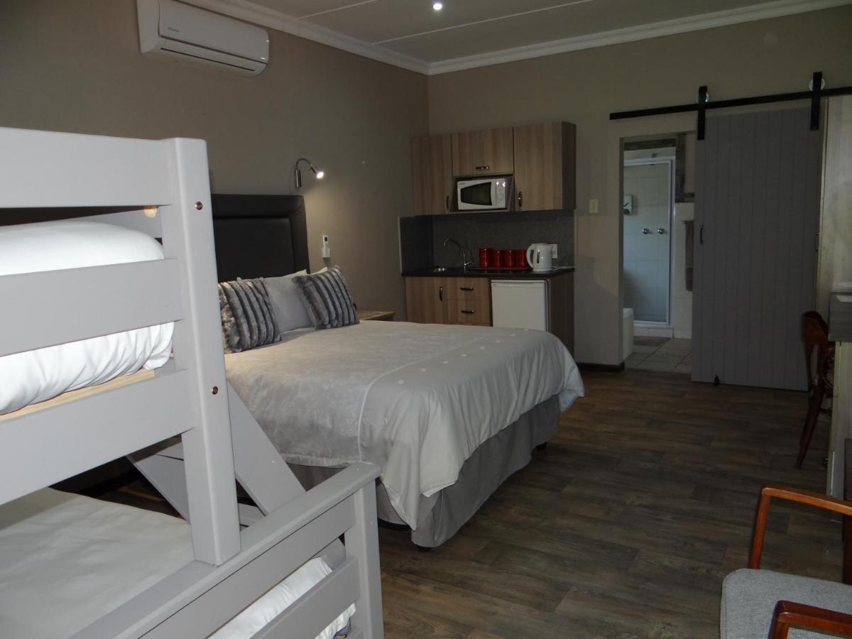 La Paix Guesthouse Beaufort West Kültér fotó