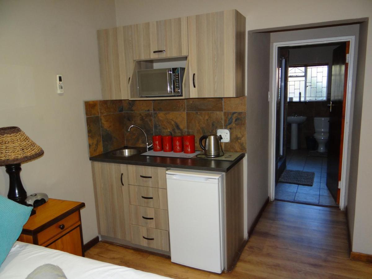 La Paix Guesthouse Beaufort West Kültér fotó