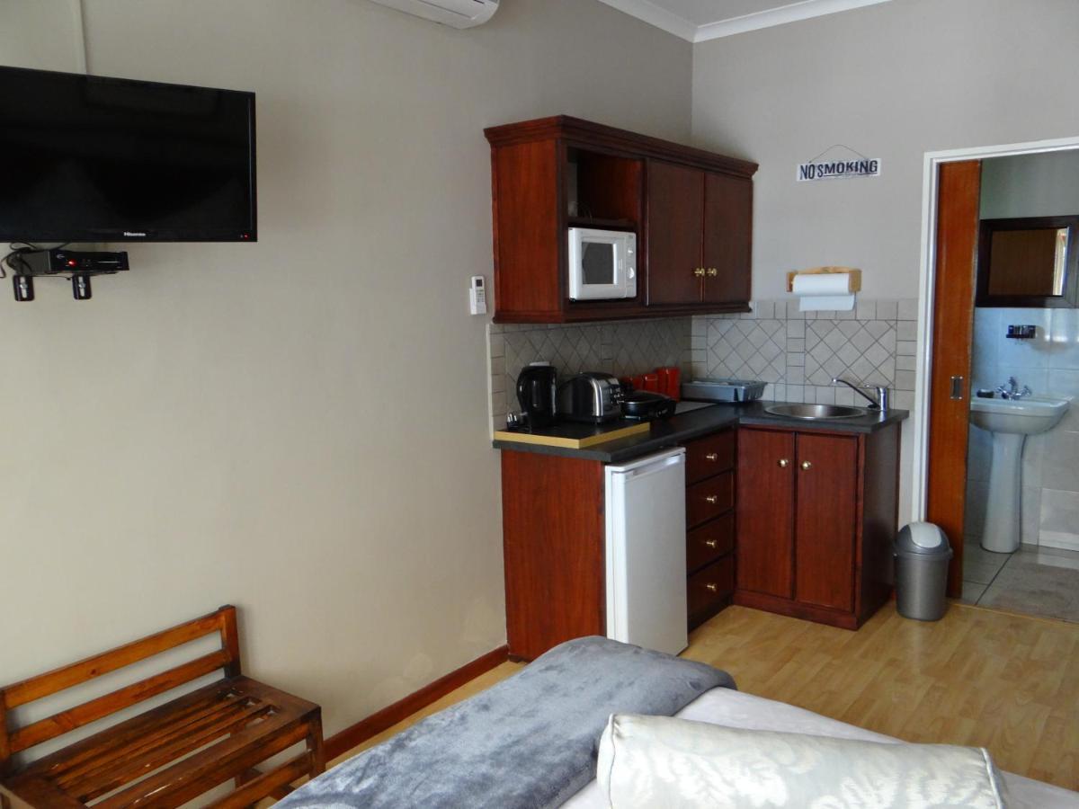 La Paix Guesthouse Beaufort West Kültér fotó